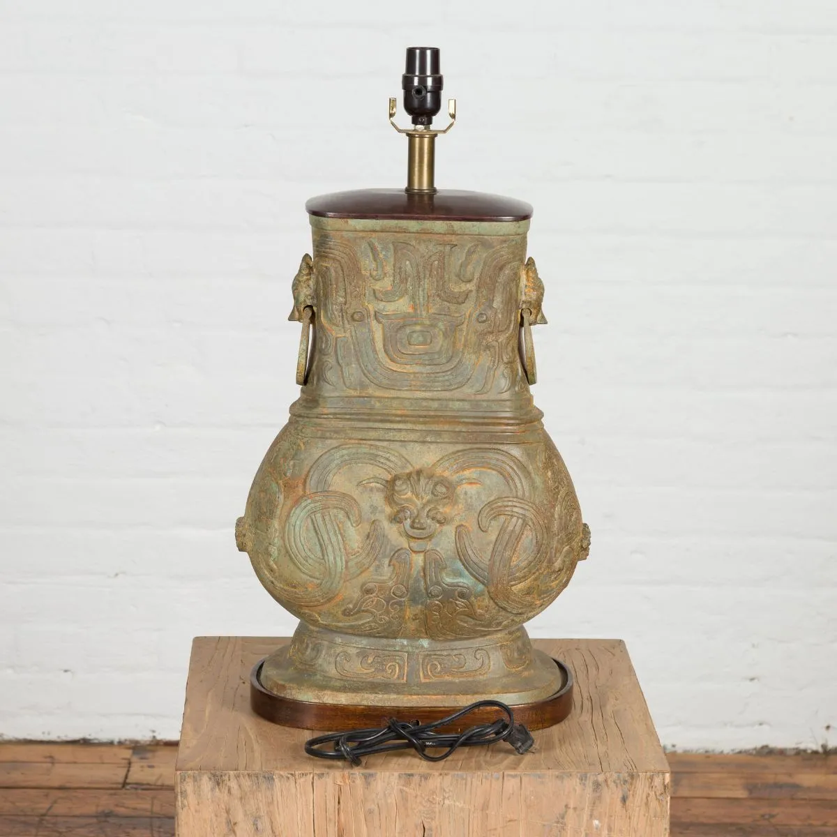 Bronze Vintage Table Lamp