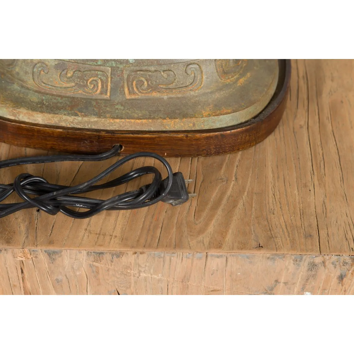 Bronze Vintage Table Lamp