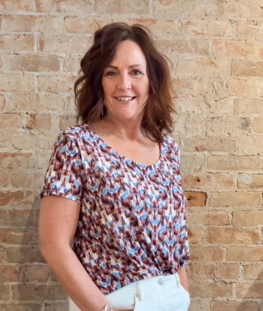 Catch Short Sleeve Top