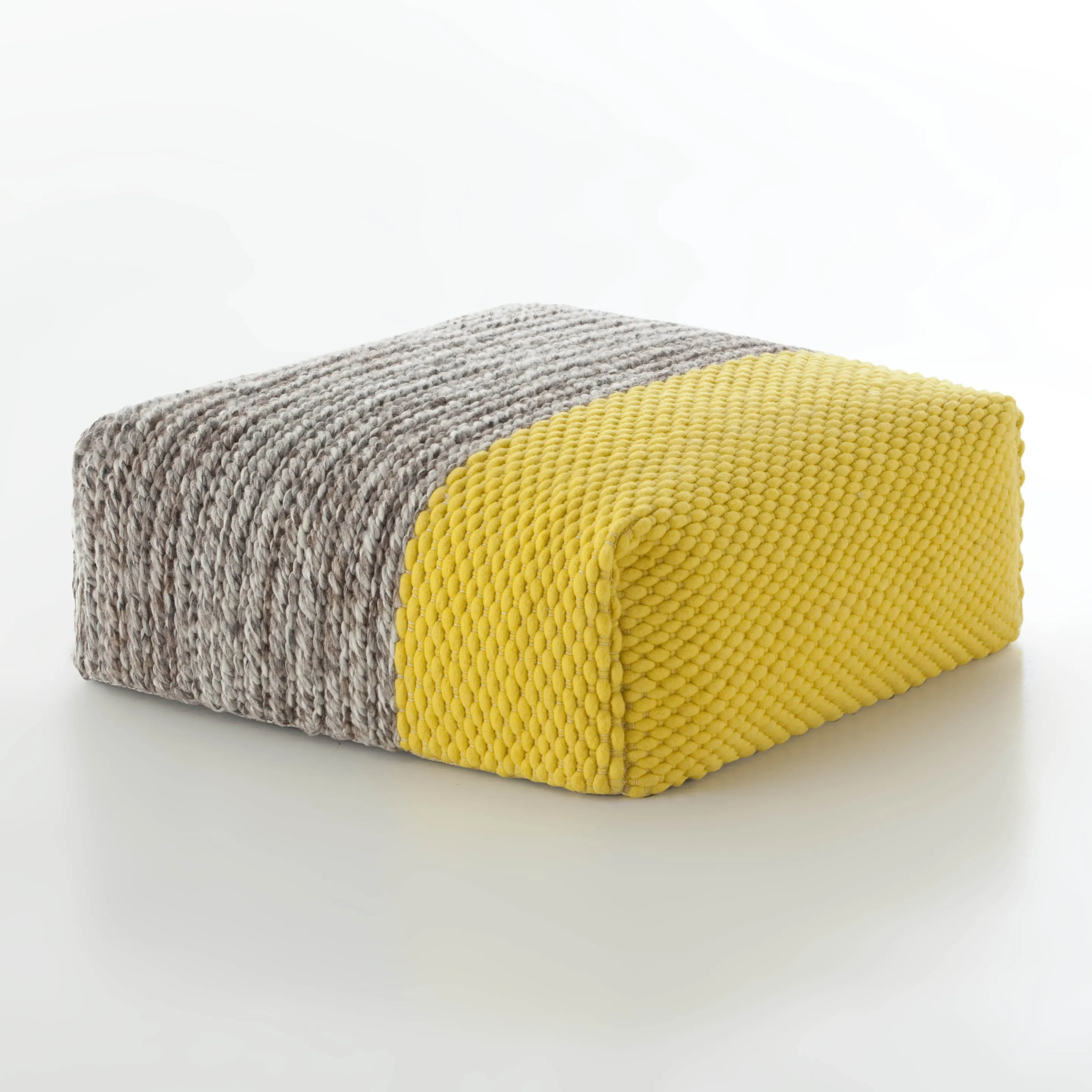 Mangas Space Square Plait Pouf