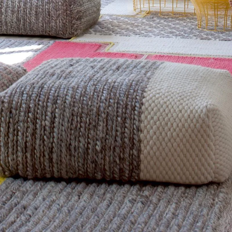 Mangas Space Square Plait Pouf
