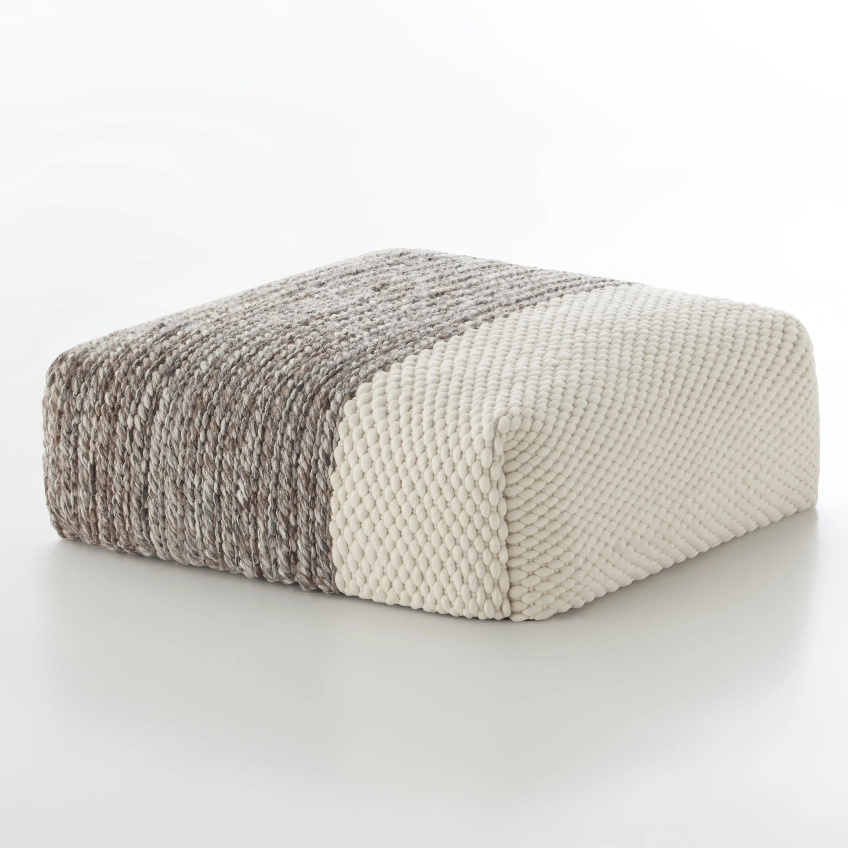 Mangas Space Square Plait Pouf