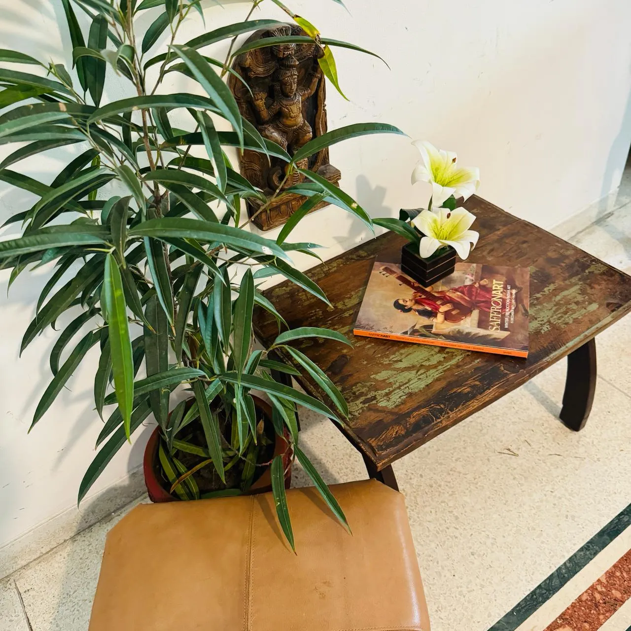 Wooden table : Aaima 22